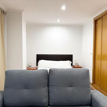 Estudio Dos En Calle Oporto فيجو
